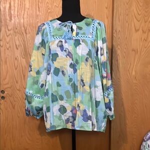 🎉SALE🎉$15 or 3 for $30🎉Floral Multicolor Women's Top
